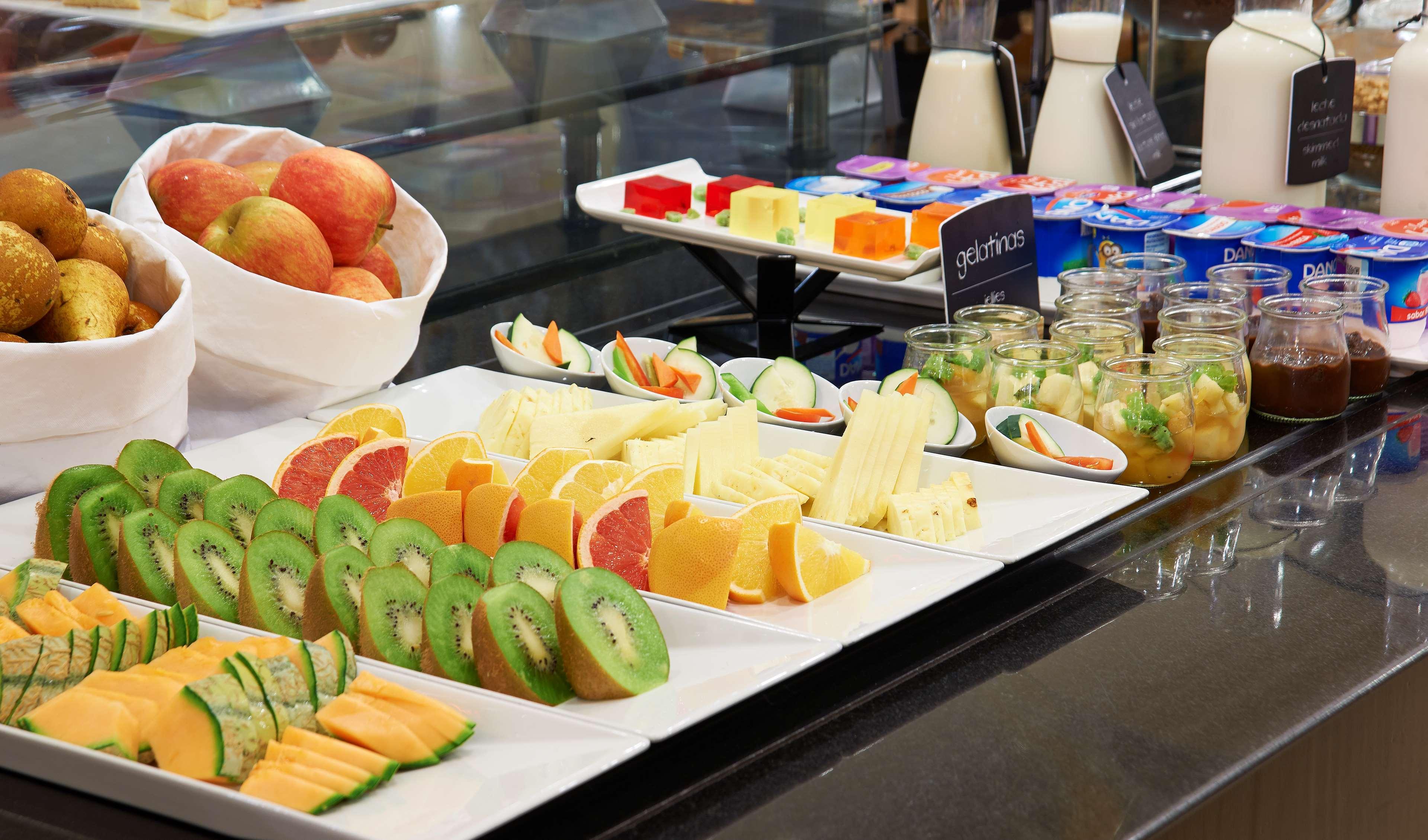Nh Barcelona Eixample Hotel Екстериор снимка
